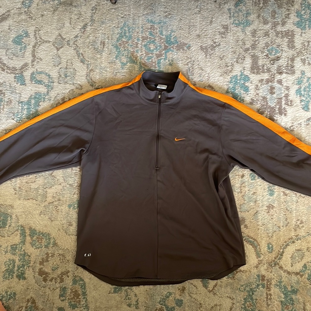 Nike quarter zip pull over